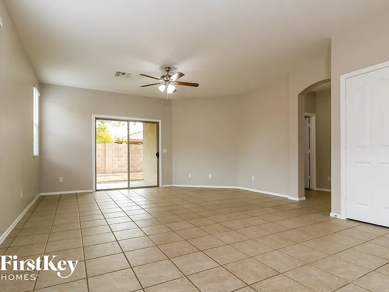 15293 W Morning Glory St — Photo 3