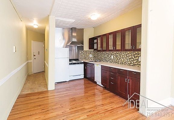 3rd image of 323 7th St #1L