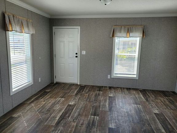 3rd image of 3301 58th Ave N #223
