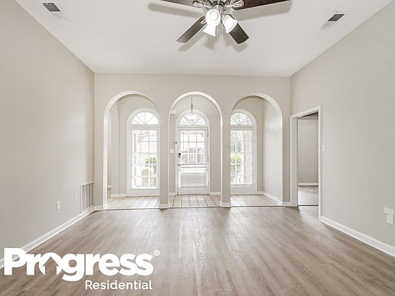 4th image of 5543 Harvey Pointe Ln