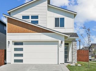 708 NW 175th St, Ridgefield, WA 98642