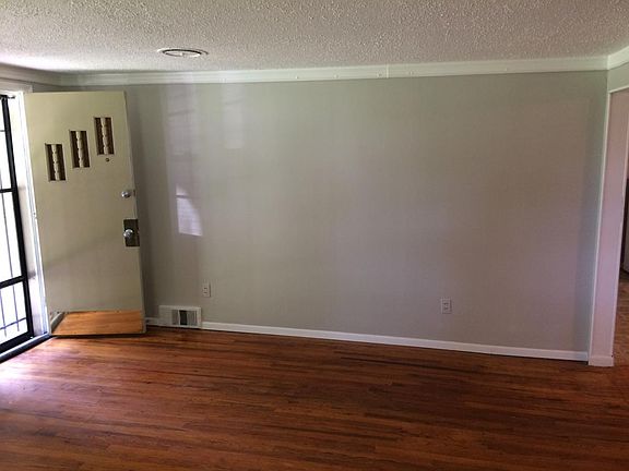 2nd image of 6440 E 139th St