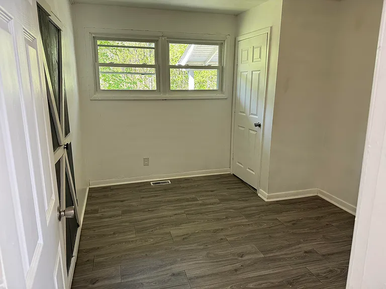 117 Ida St — Photo 4
