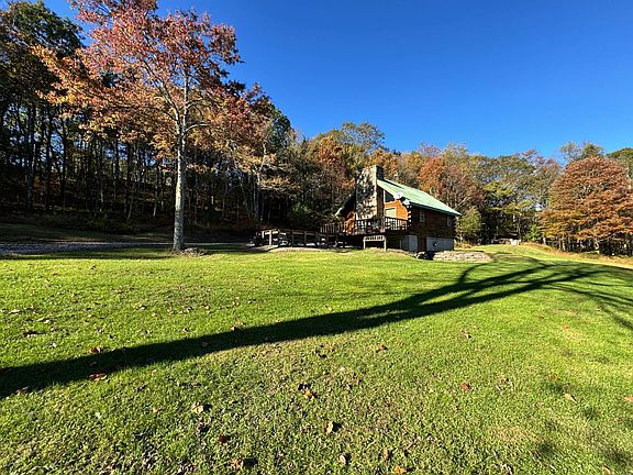 2nd image of 1769 Skyline Dr