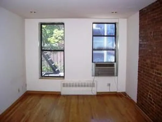 Rented by The Burkhardt Group | media 25