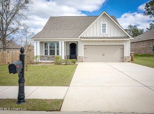 10545 W Landon Green Cir, Gulfport, MS 39503