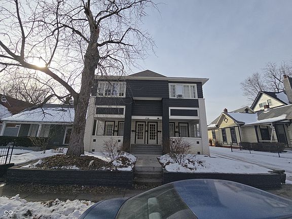 2nd image of 1728 N Delaware St