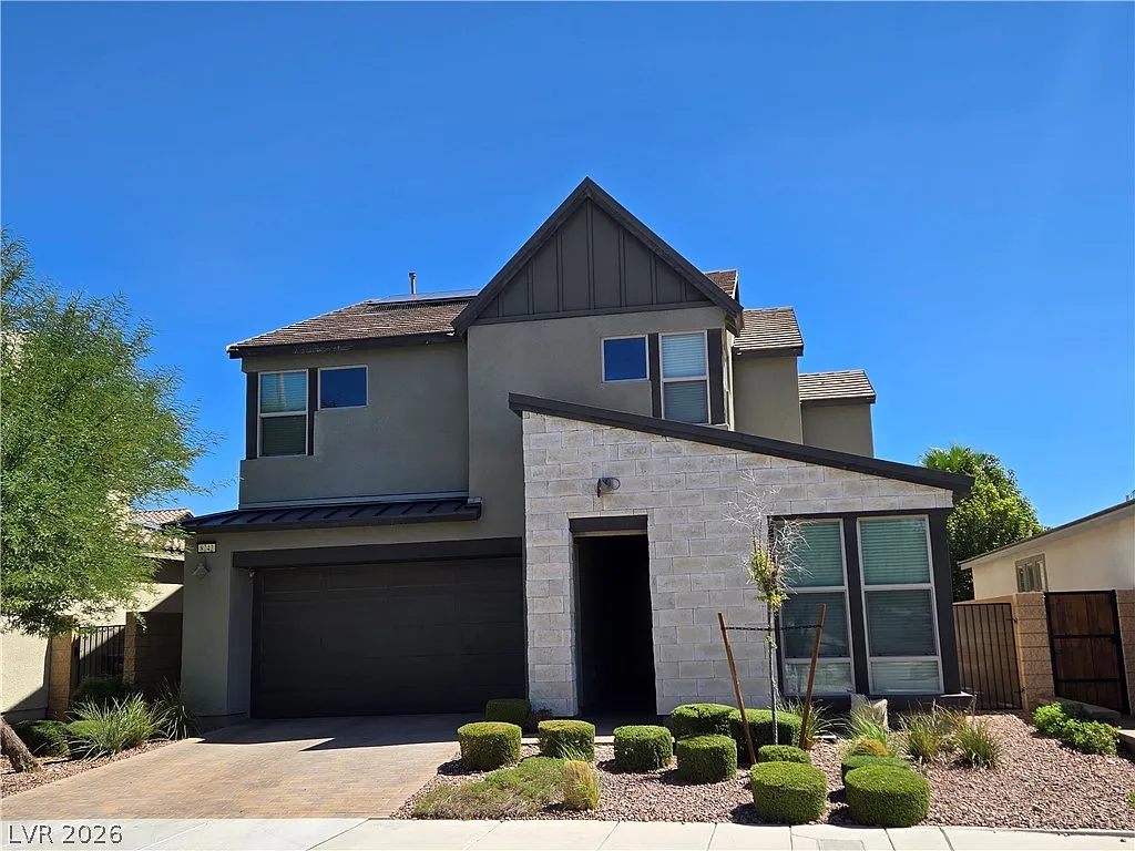 4 bed, 3.0 bath, 2587 sqft, $3,299 — Photo 1