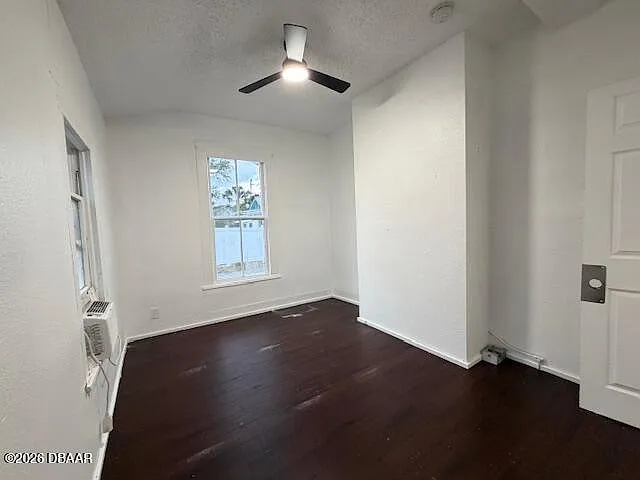 324 N Orange St #1 — Photo 8