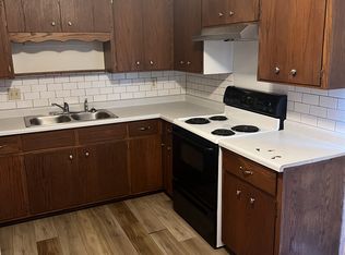 420 Farnham St #C, Marshall, WI 53559