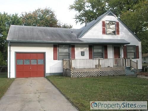 1st image of 3300 Greenwood Dr