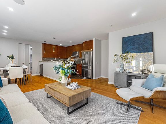 2nd image of 1865 Palm View Pl APT 125