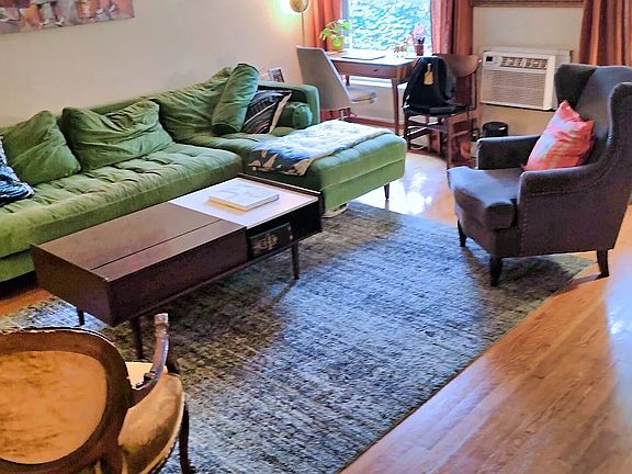 3rd image of 648 Warren St #3