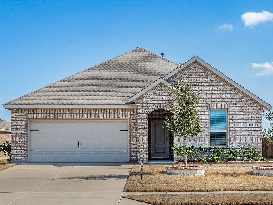 1st image of 206 Mockingbird Way