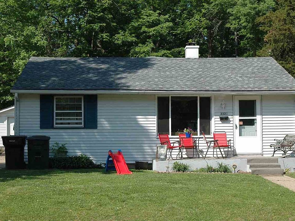1st image of 2325 Hollywood Pl