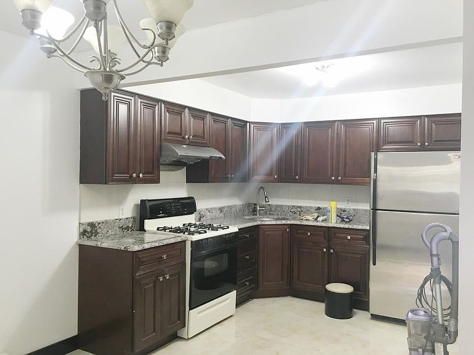 1st image of 5432 102nd St #2FL