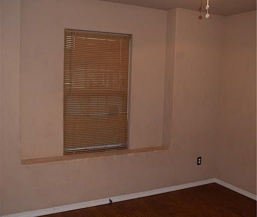 4th image of 1901 Scarlet Oak Dr