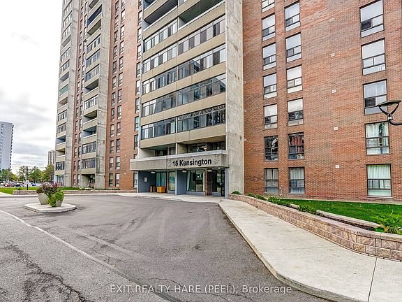 3rd image of 15 Kensington Rd #1005