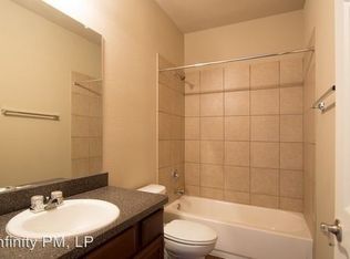 1214 Newcastle Dr, Weatherford, TX 76086