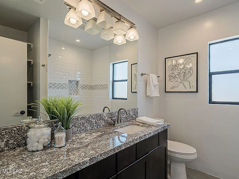 2225 E Fort Lowell Rd — Photo 15