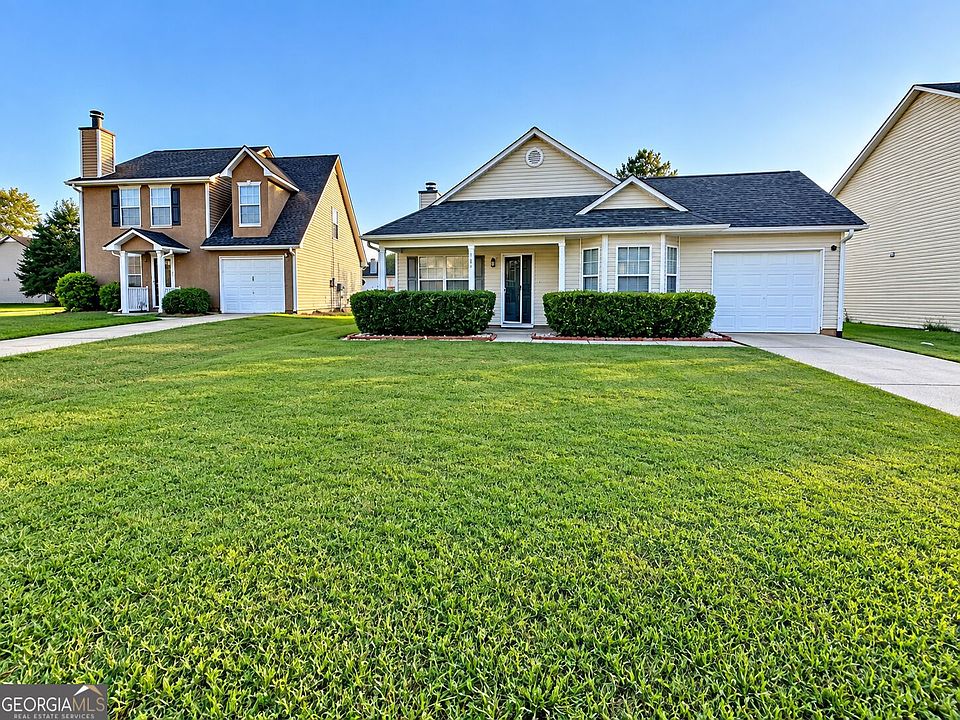1st image of 163 Woodwind Way
