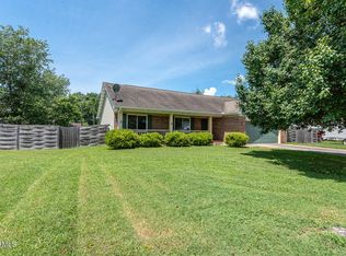 725 Meadow Ridge Rd, Walland, TN 37886
