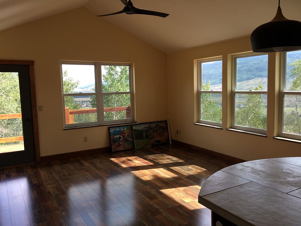 2nd image of 31 Gloria Pl #B