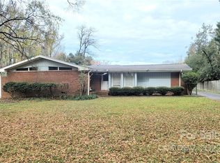 5701 Riviere Dr #4, Charlotte, NC 28211