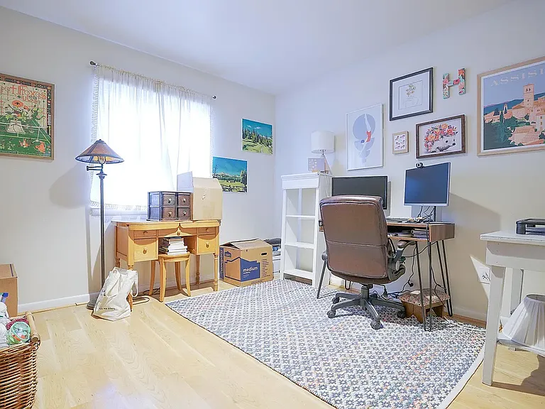 184 1st Ave #4 — Photo 7