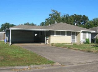 4930 Sue Ave, Groves, TX 77619