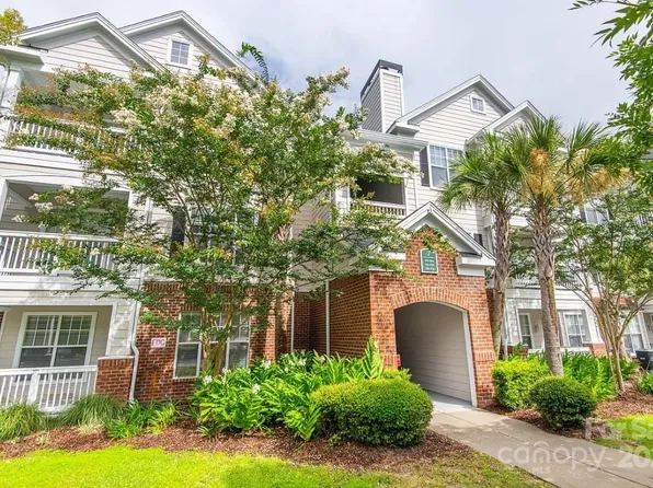 45 Sycamore Ave APT 711, Charleston, SC 29407