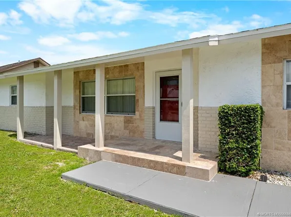 1670 SE Madison St, Stuart, FL 34997