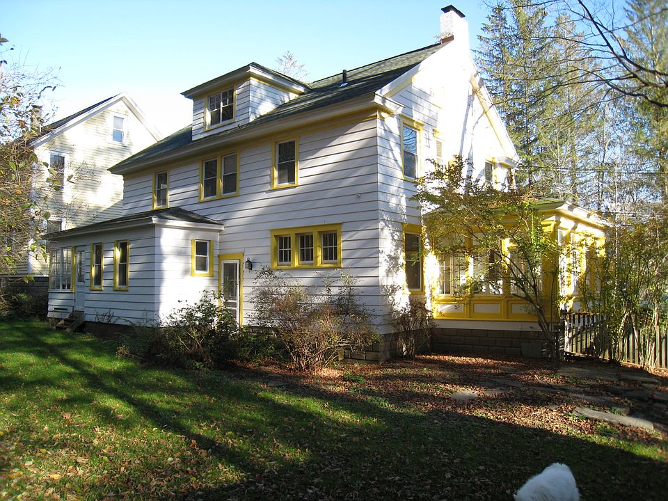 2nd image of 39 Little Red Kill Rd