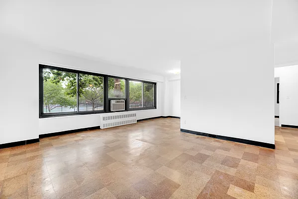 Sold by Bond New York | media 9