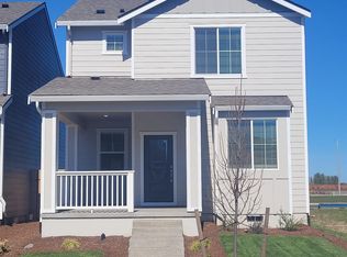 1145 Parkside Ave, Woodburn, OR 97071