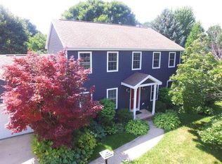 N9567 Diamond Ct, APPLETON, WI 54915