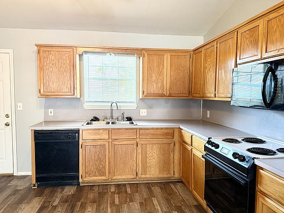 5th image of 2305 Cimmaron Dr