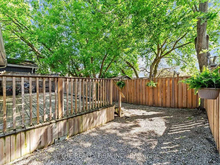 5 Henry St — Photo 19