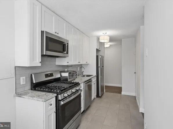 1301 S Arlington Ridge Rd APT 308, Arlington, VA 22202