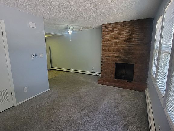 2nd image of 127 Crawford Ln #3