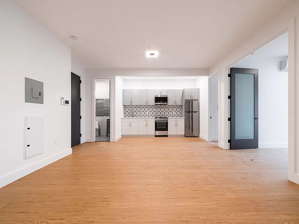 1st image of 156 Erasmus St APT 2B