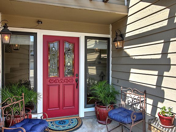 3rd image of 3762 Lincolnwood Dr