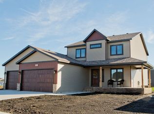 2621 7th St W, West Fargo, ND 58078
