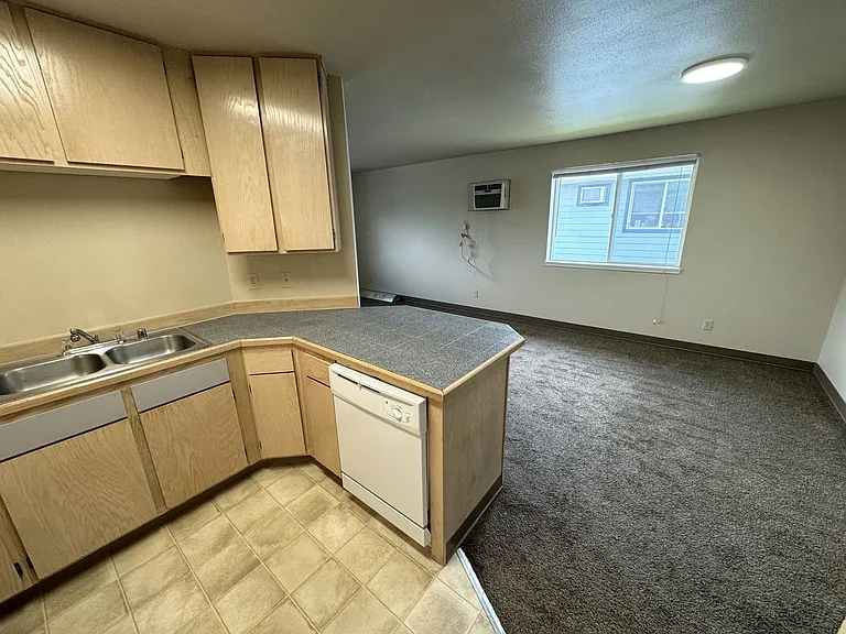 804 E White Birch Ave. — Photo 9