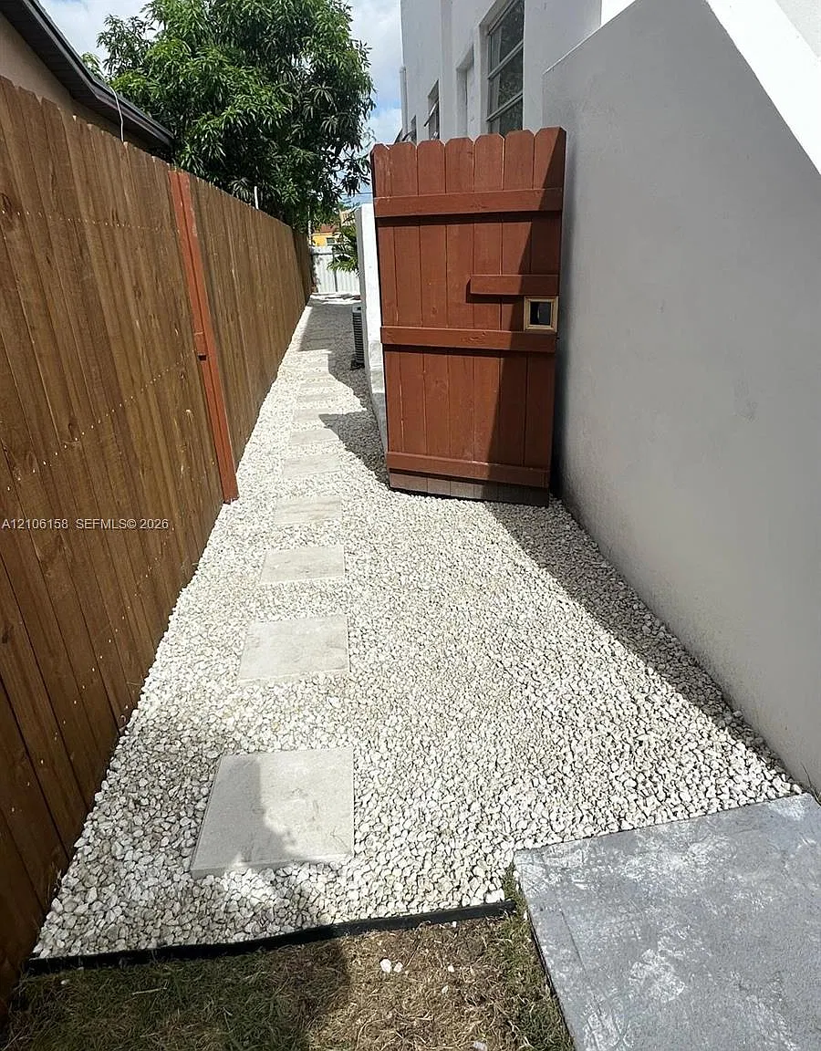 Twelfth St Manors 1st Add — Photo 1