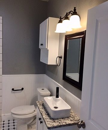 3rd image of 1115 W Rosewood Ave