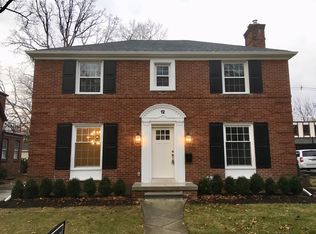 12 Fairwood Blvd, Pleasant Ridge, MI 48069