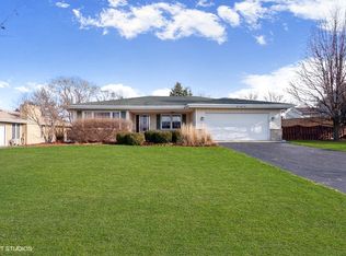 345 Killdeer Rd, Bloomingdale, IL 60108