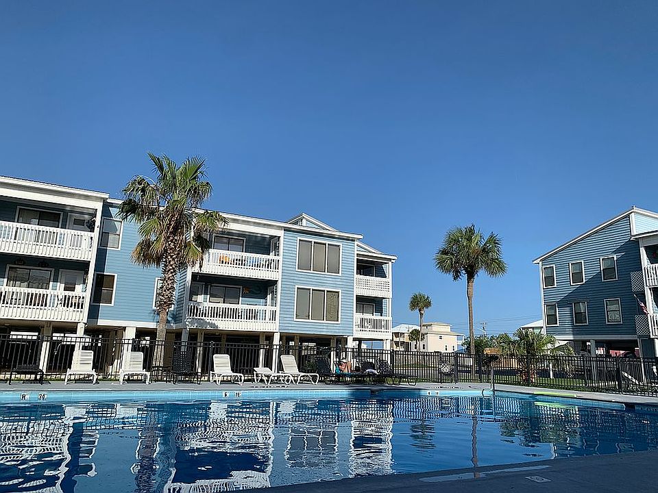 2nd image of 1872 W Beach Blvd #205B