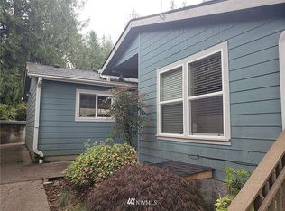 11 E Cougar Ln N, Shelton, WA 98584